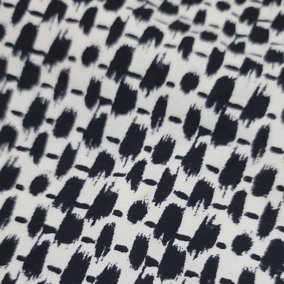 White House Black Market Monochrome Patterned High Waist Shorts - Picture 9 of 10